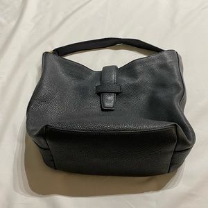 J Crew Woman’s Genuine Leather Handbag w/Magnetic Closure.  Charcoal Black, GUC